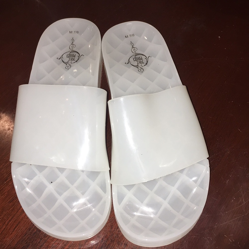 White jelly slides